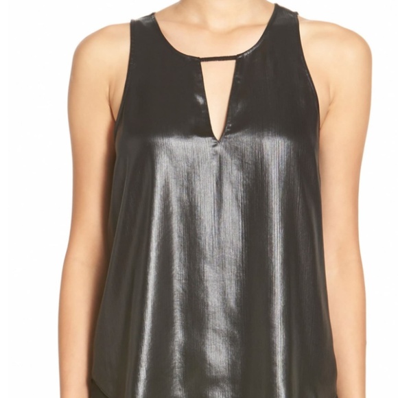 Trouve Black Split Back Tank - Picture 2 of 2